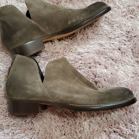 SOLD!!! SESTO MEUCCI Distressed Suede Booties - Size 37 - Picture 1 of 6